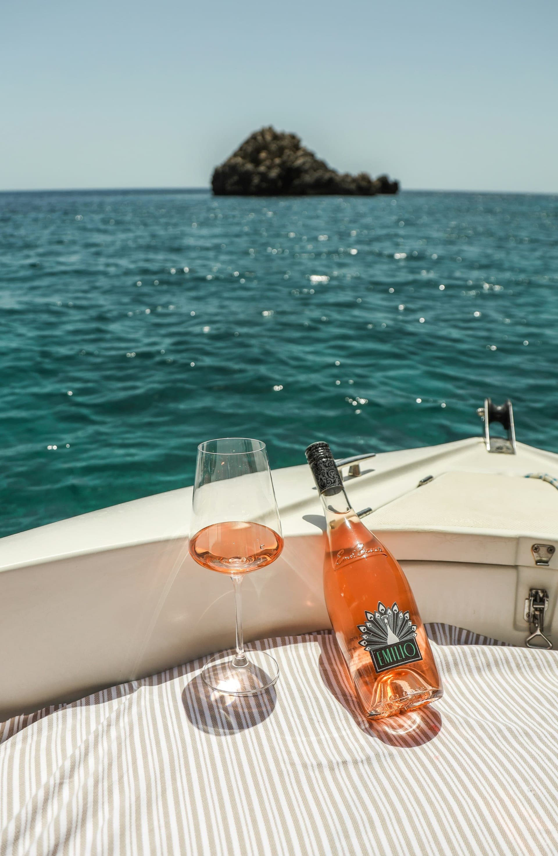 Aperitivo con Vermentino sull'arcipelago della Maddalena