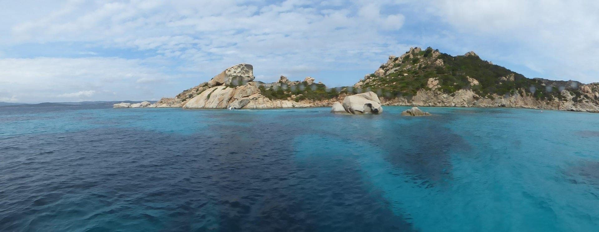 Escursioni in barca all’Arcipelago della Maddalena: guida completa (2026)