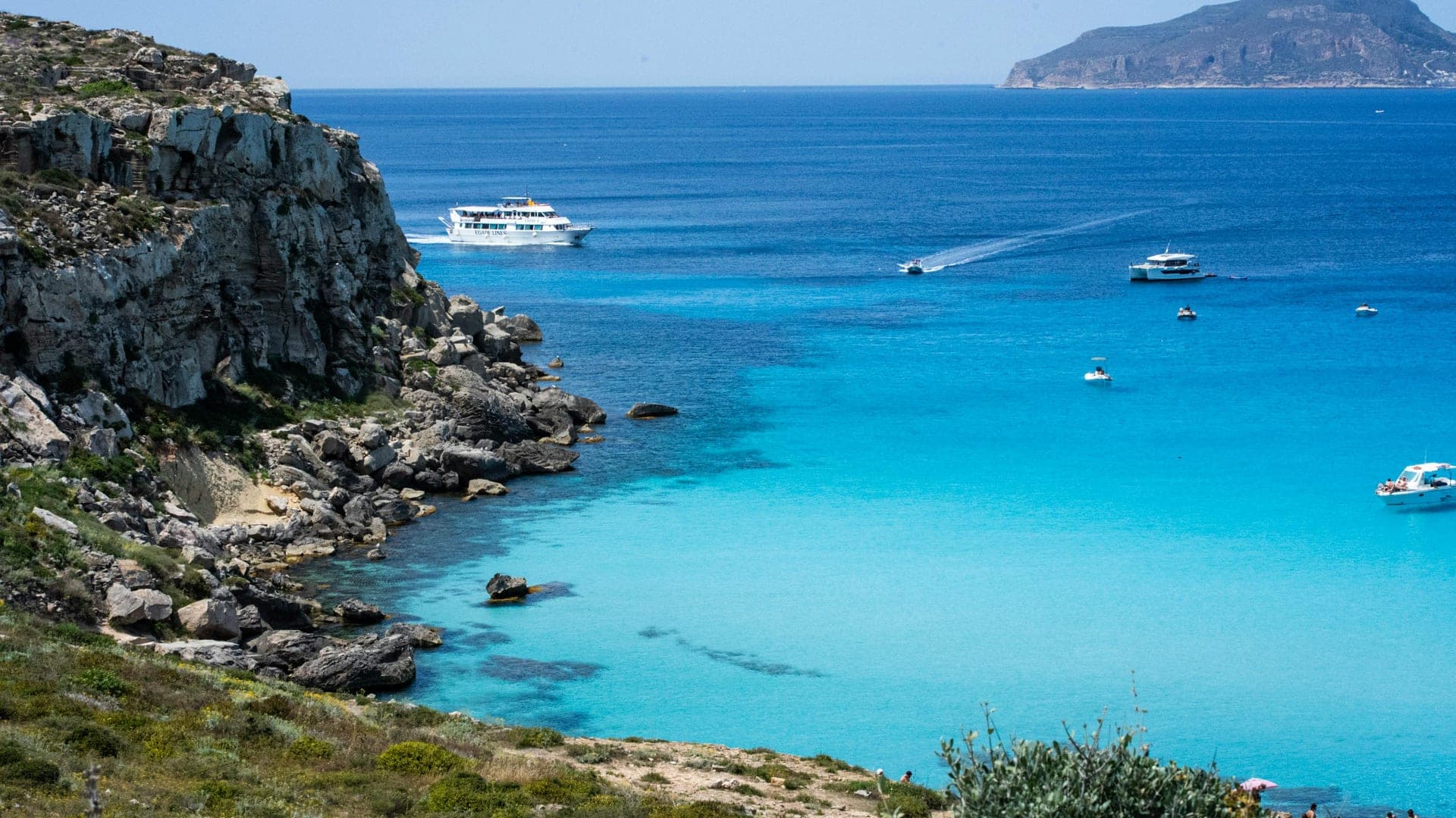 Tour con pranzo in barca alle Isole Egadi da Trapani: Favignana e Levanzo (2026)