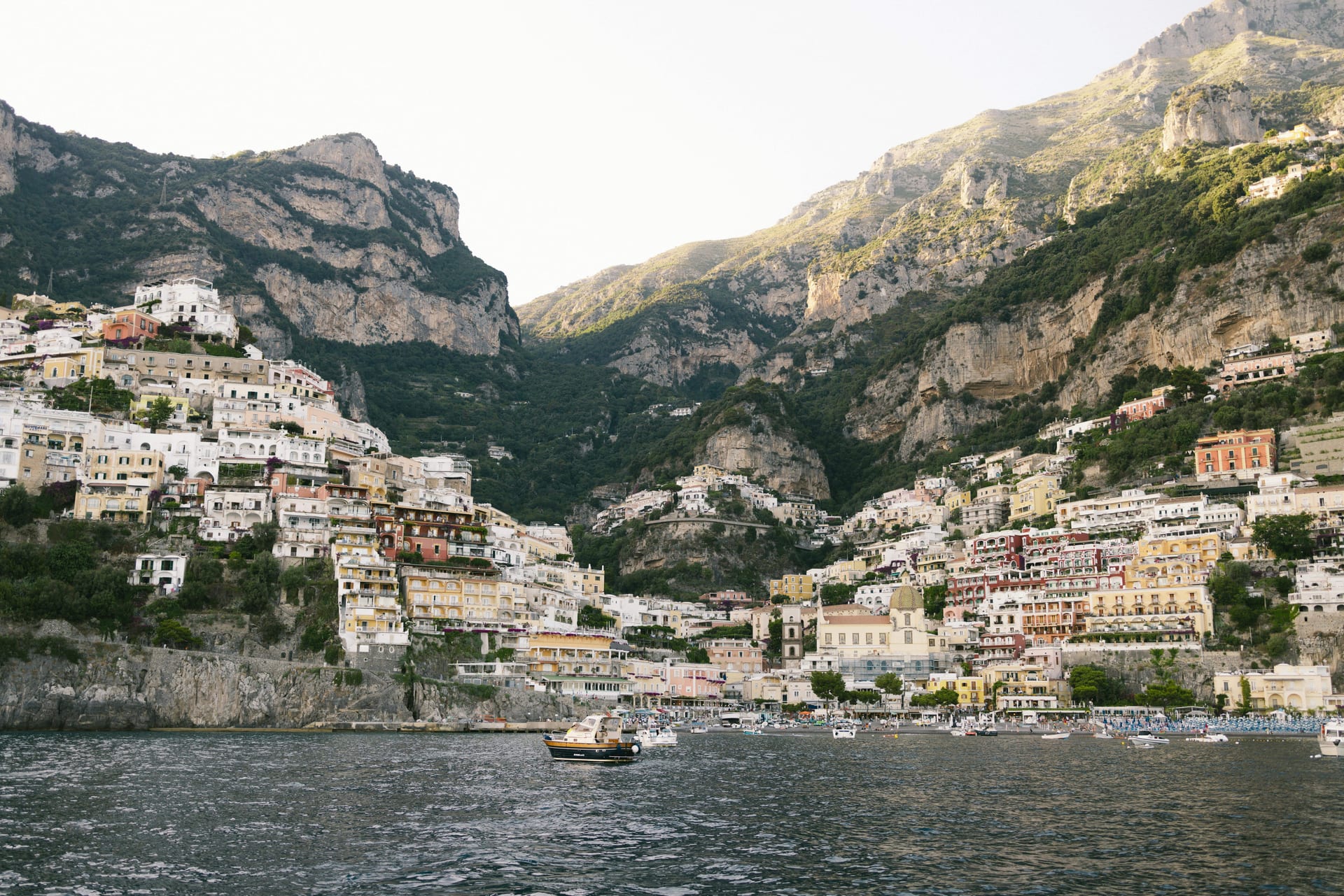 Escursione in barca giornaliera: Costiera Amalfitana e Positano da Sorrento